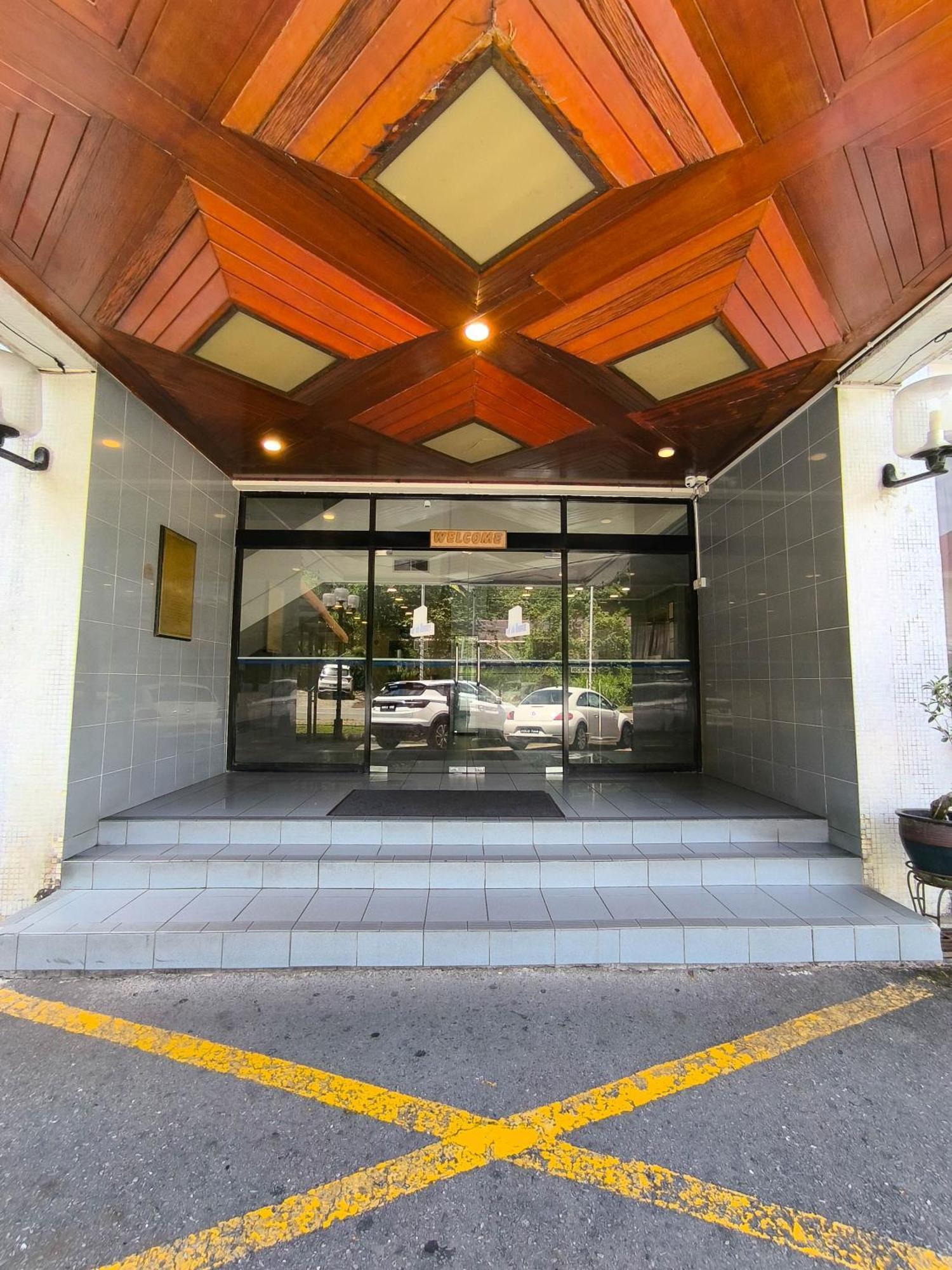 Jubilee Hotel Бандар Сери Бегаван Екстериор снимка