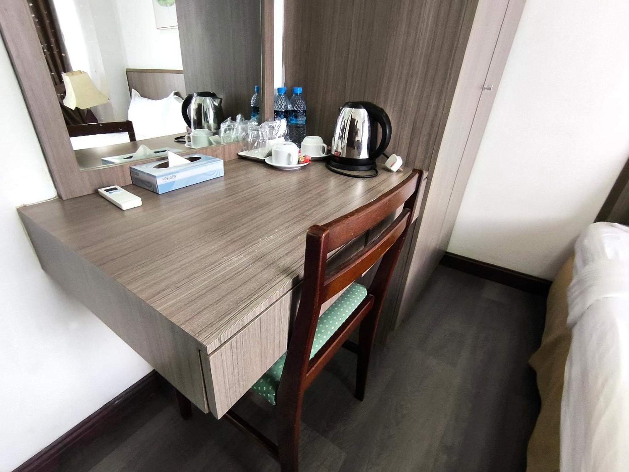 Jubilee Hotel Бандар Сери Бегаван Екстериор снимка