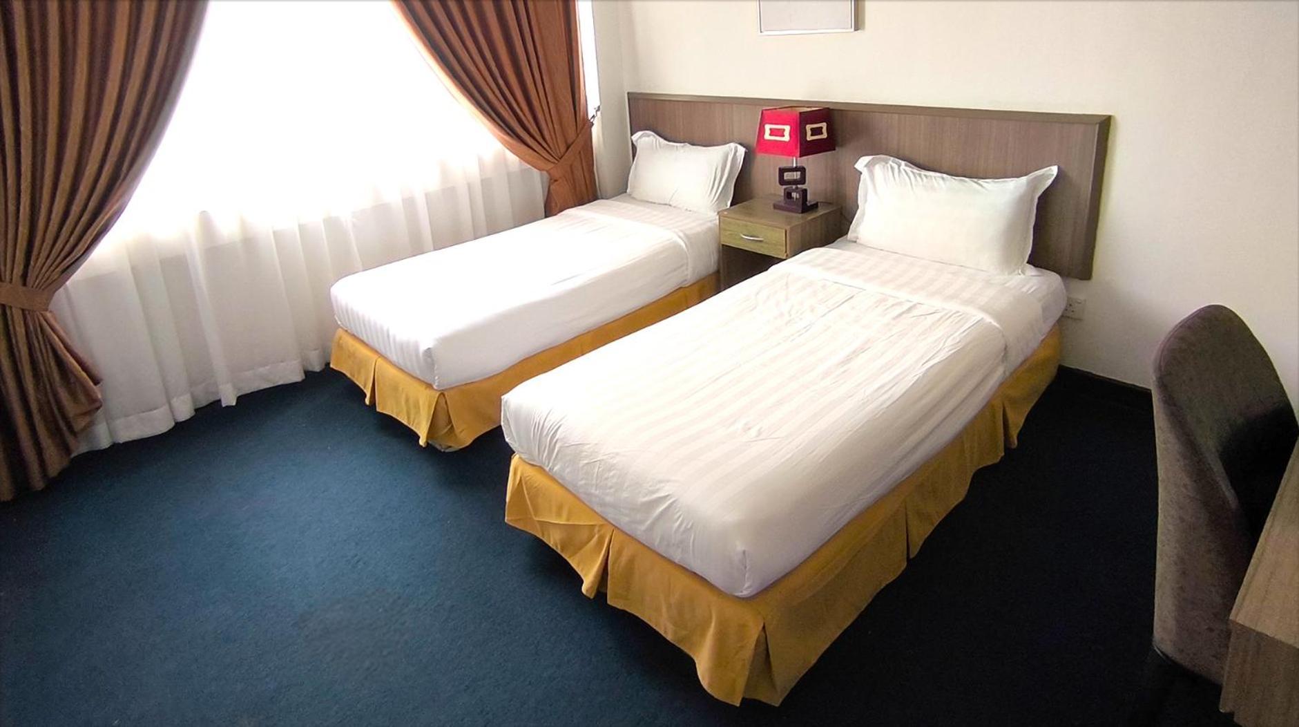 Jubilee Hotel Бандар Сери Бегаван Екстериор снимка