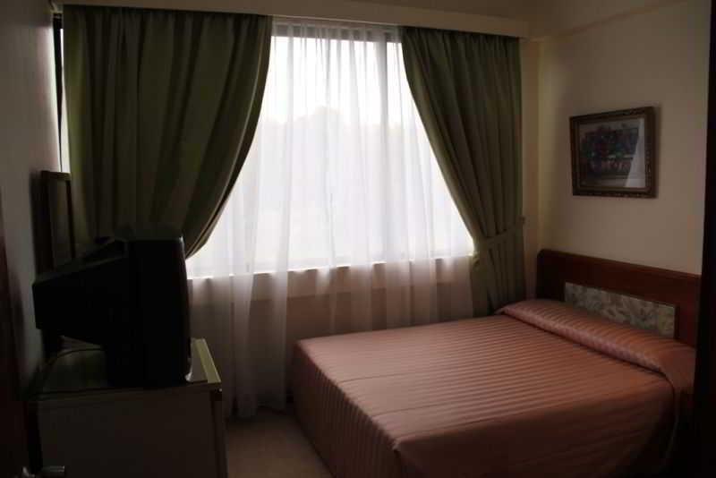 Jubilee Hotel Бандар Сери Бегаван Екстериор снимка
