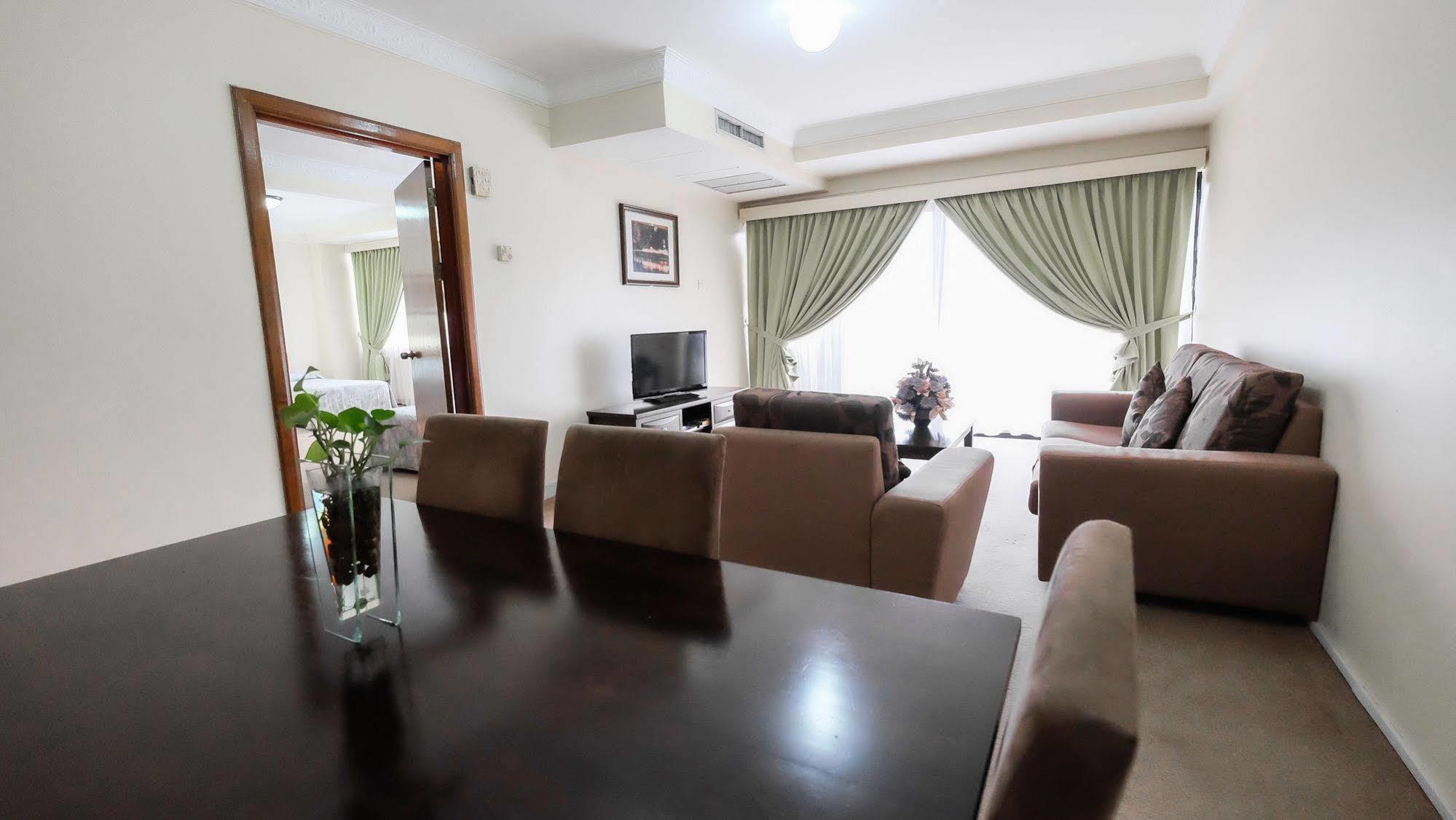 Jubilee Hotel Бандар Сери Бегаван Екстериор снимка