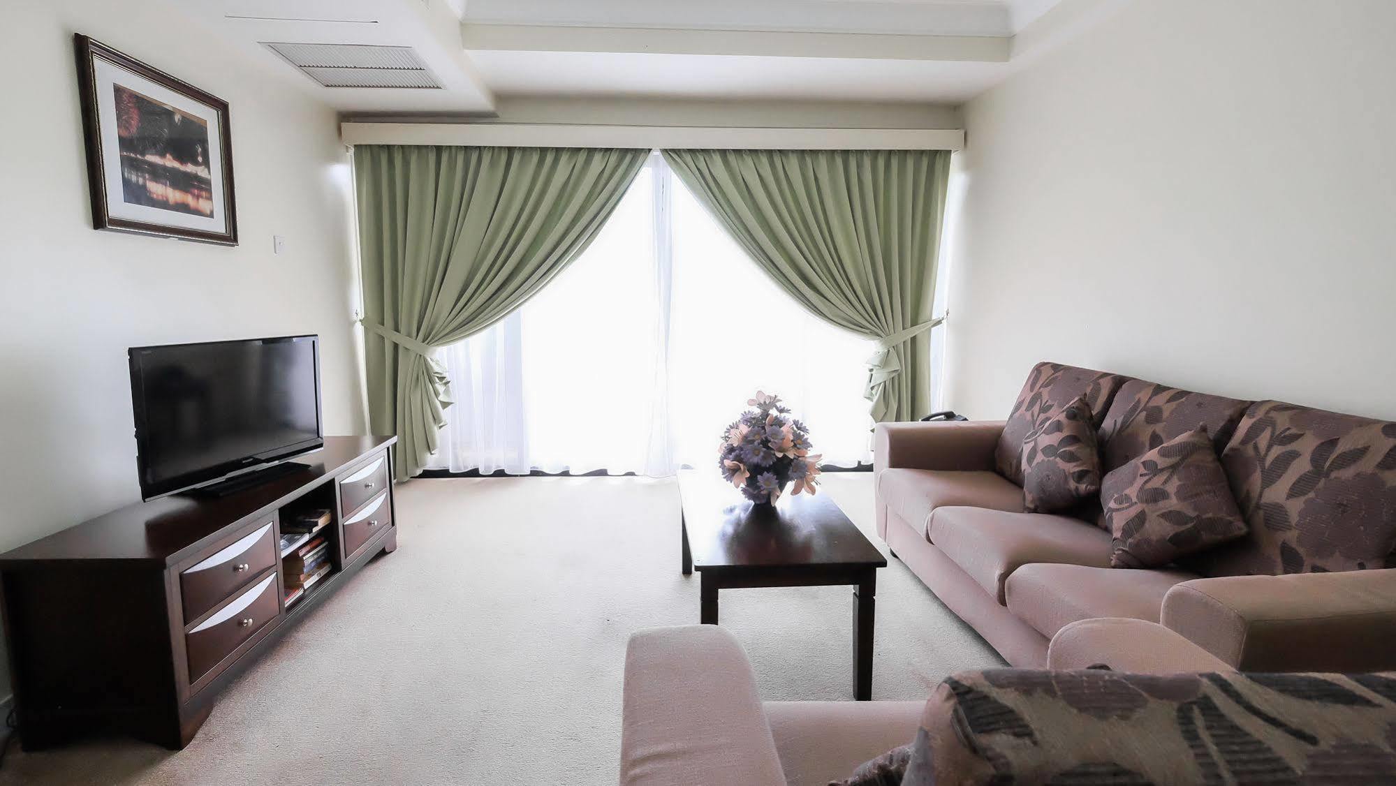 Jubilee Hotel Бандар Сери Бегаван Екстериор снимка